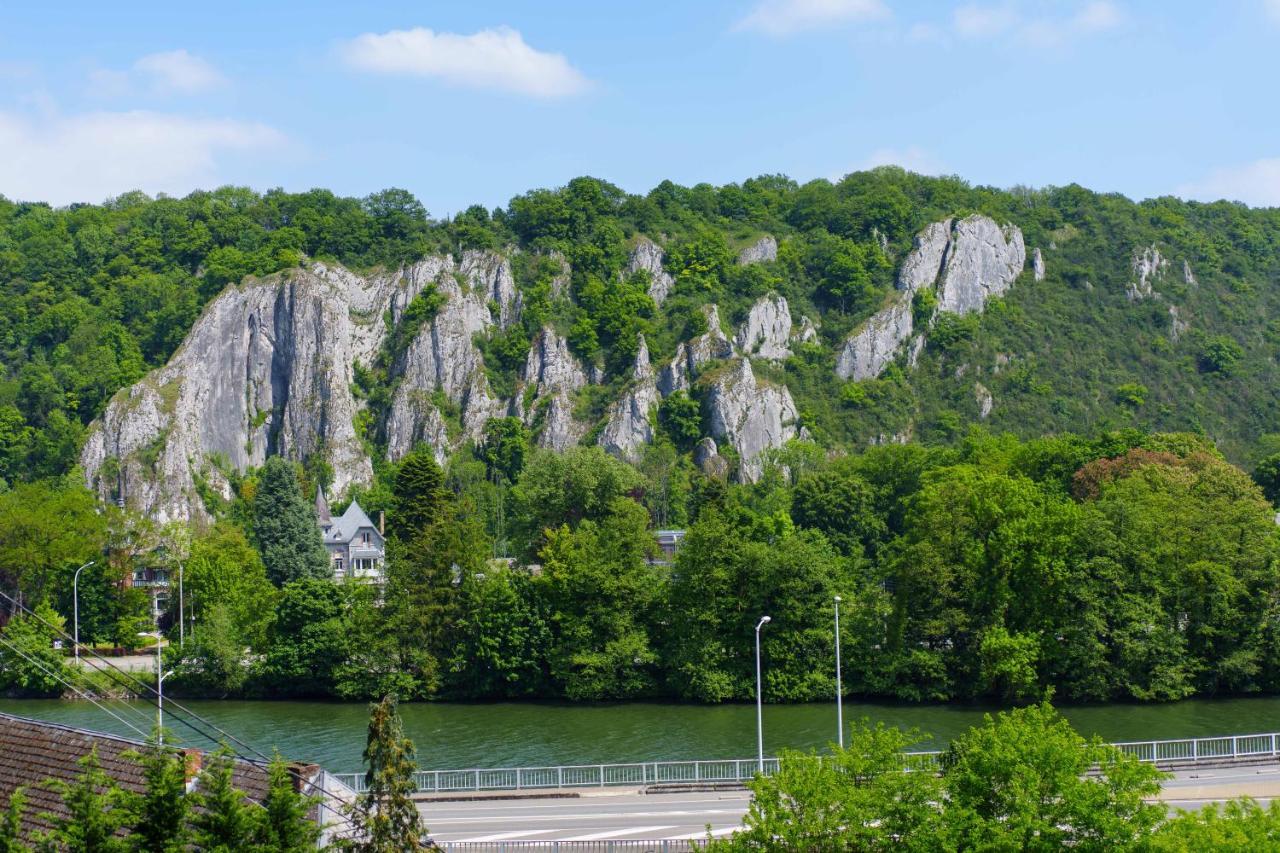 Hotel Les Jardins De La Molignee ดีน็อง ภายนอก รูปภาพ