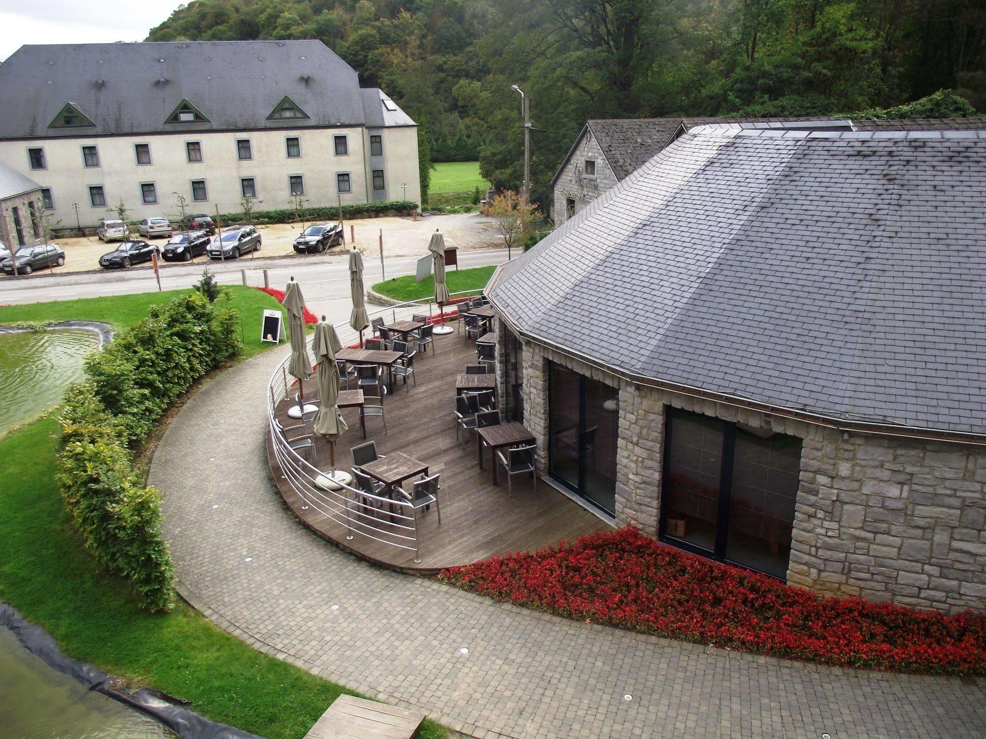 Hotel Les Jardins De La Molignee ดีน็อง ภายนอก รูปภาพ