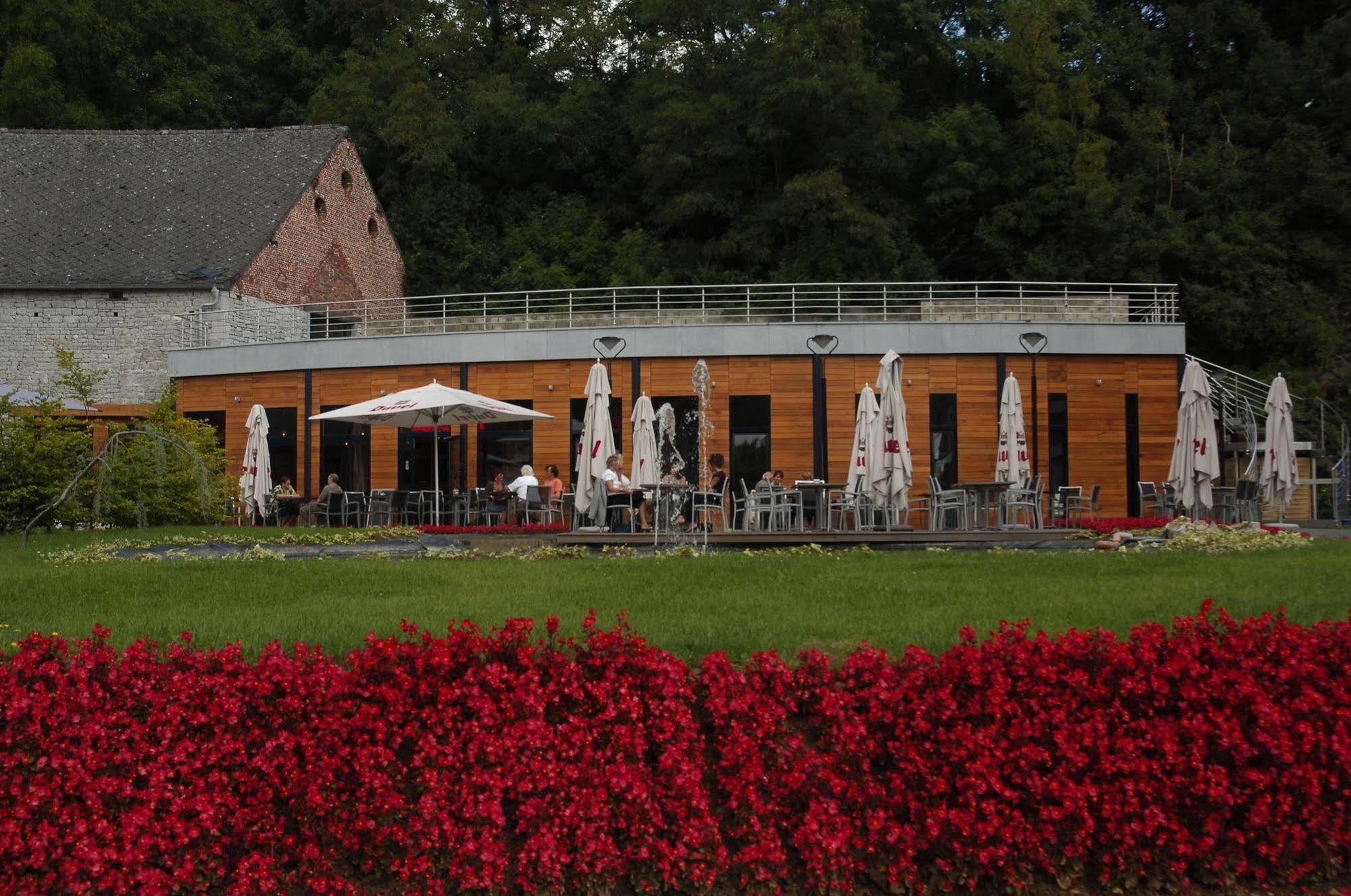 Hotel Les Jardins De La Molignee ดีน็อง ภายนอก รูปภาพ